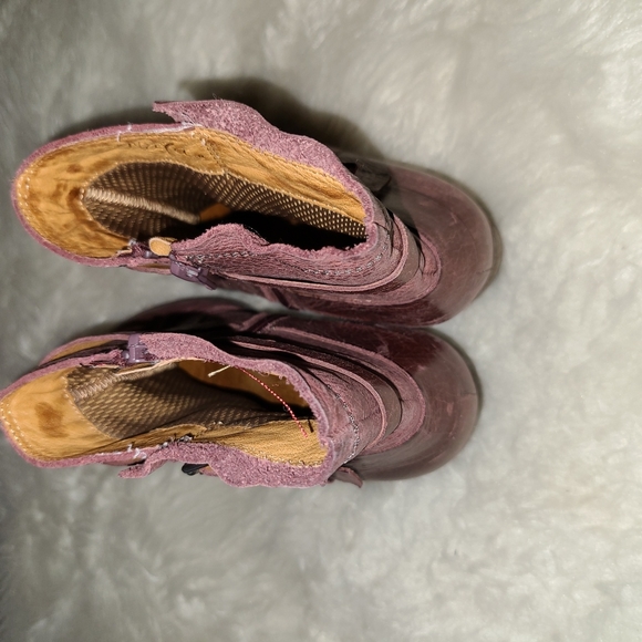 Naya S. 9 M Dark Red Leather Heeled Booties 👢 - Picture 4 of 7